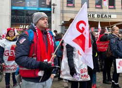 Wieder Hunderte Protestieren In Jena 14